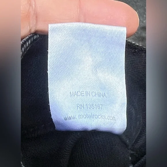 MOTEL Rocks Seam Split Jeans In Black Wash - Picture 8 of 14